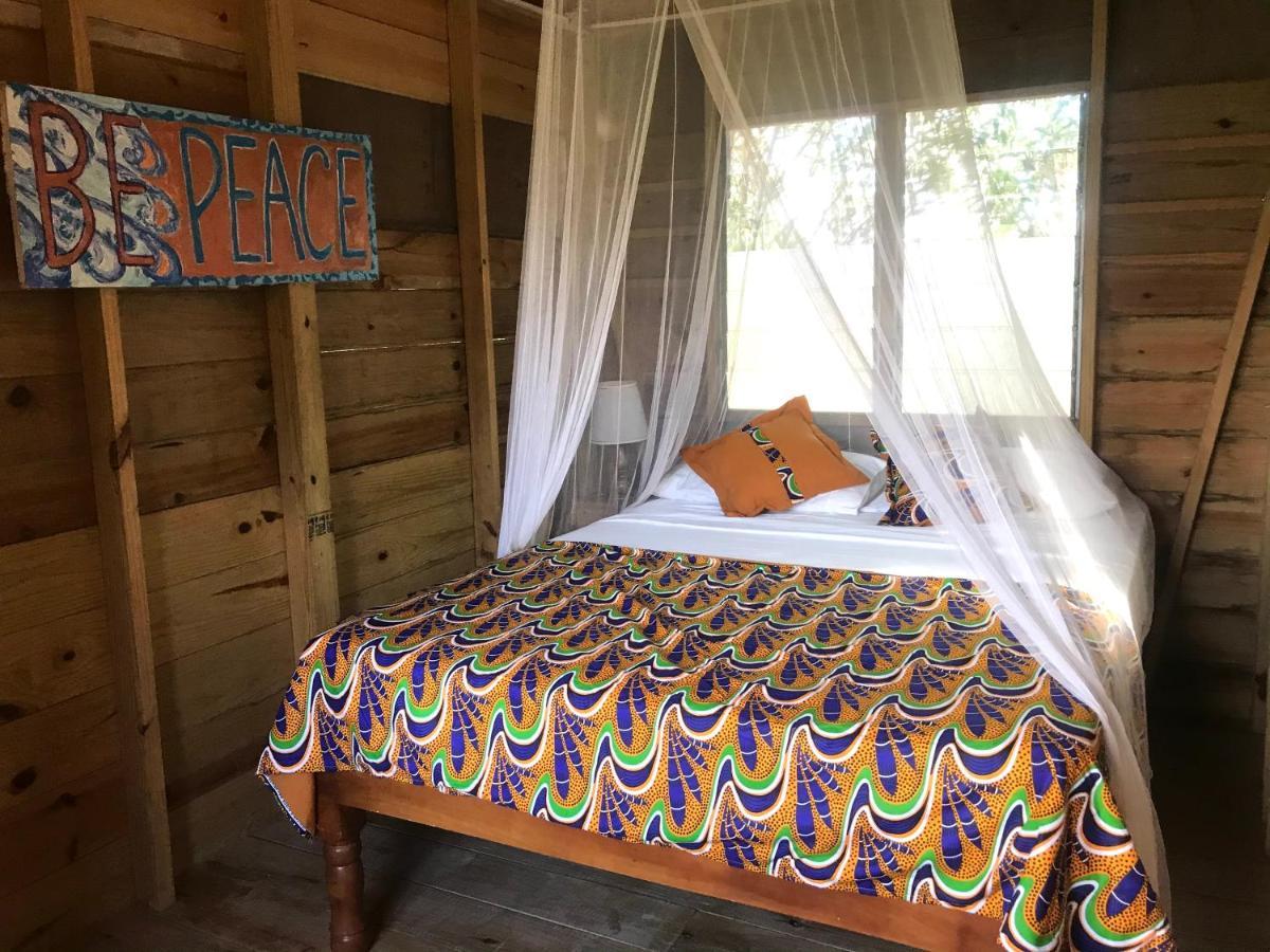 Villa Moringa Ingadi Treasure Beach Exterior foto