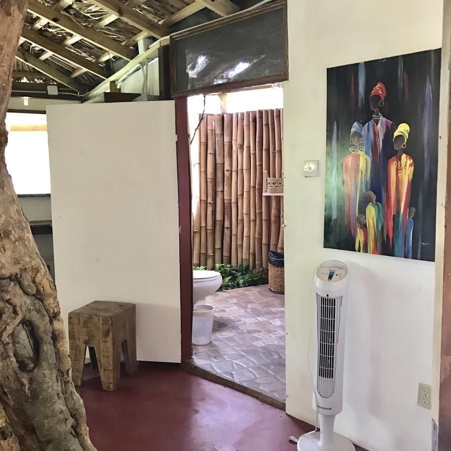 Villa Moringa Ingadi Treasure Beach Exterior foto